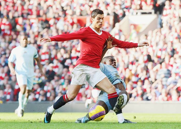 曼城旧将理查兹：平时喝完酒第二天缺乏运动，现在戒酒减肥了