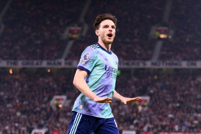 斯科尔斯：人们可能会说赖斯是英超最佳中场，但我觉得托纳利更好