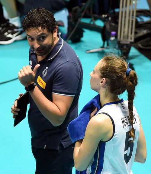 老板上场了！中冠总决赛第6轮，重庆春蕾老板替补出战