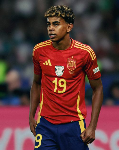 25年俱乐部层面参与进球数最多U21球员排行：亚马尔39场32球居首