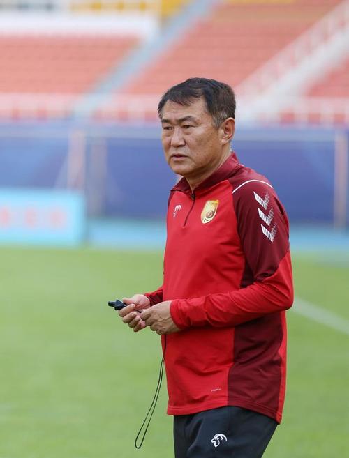 赵发庆：所有队员都很努力但状态不是很好，这是教练的问题