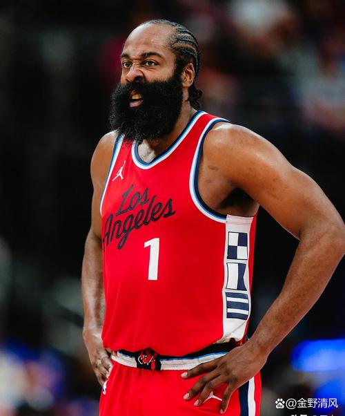 期待!哈登两场季前赛送20助 小卡合计35分 祖巴茨运动战14中12