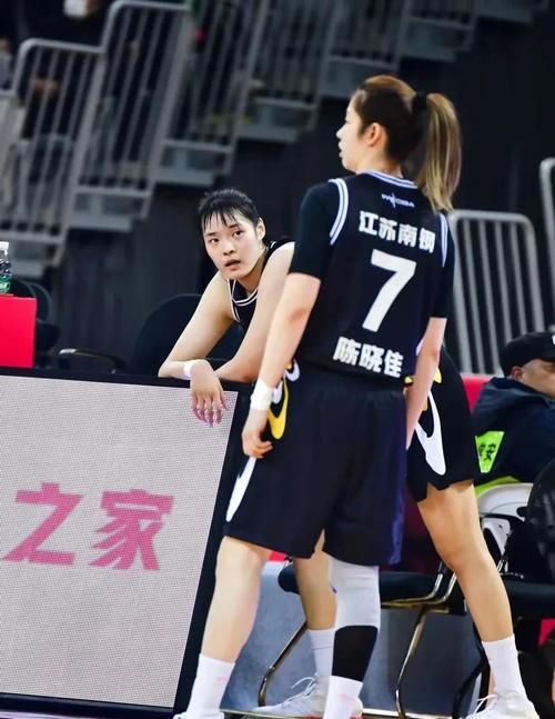 全国女篮锦标赛次阶段第六日：江苏四川小组全胜 1/4决赛明日开战