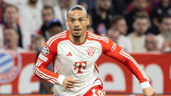 详细阅读:叕踢飞大单刀!迪亚斯被批“萨内2世”,埃贝尔:他积极拼抢防守 叕踢飞大单刀!迪亚斯被批“萨内2世”,埃贝尔:他积极拼抢防守