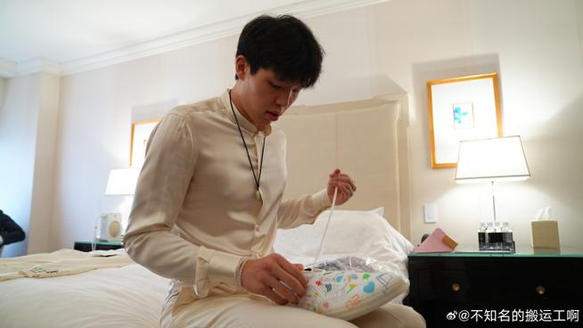 详细阅读:媒体人谈杨瀚森:开头菜不怕关键看到成长 中锋成长缓慢要有耐心 媒体人谈杨瀚森:开头菜不怕关键看到成长 中锋成长缓慢要有耐心