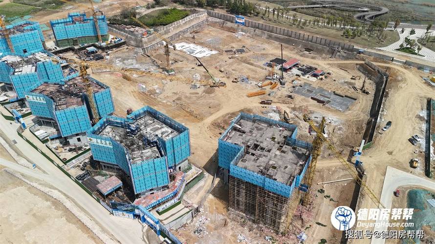 详细阅读:世体:马竞一线队球员亲临体育城建筑工地,近距离参观工程进展 世体:马竞一线队球员亲临体育城建筑工地,近距离参观工程进展