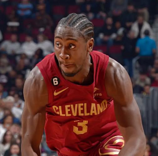 详细阅读:韦尔谈表现:这是第二个赛季仍在学习 问题主要在防守我会搞定的 韦尔谈表现:这是第二个赛季仍在学习 问题主要在防守我会搞定的