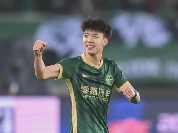 详细阅读:浙江U20被训话?现场球迷澄清:已经相当克制 自媒体蹭王钰栋热度 浙江U20被训话?现场球迷澄清:已经相当克制 自媒体蹭王钰栋热度