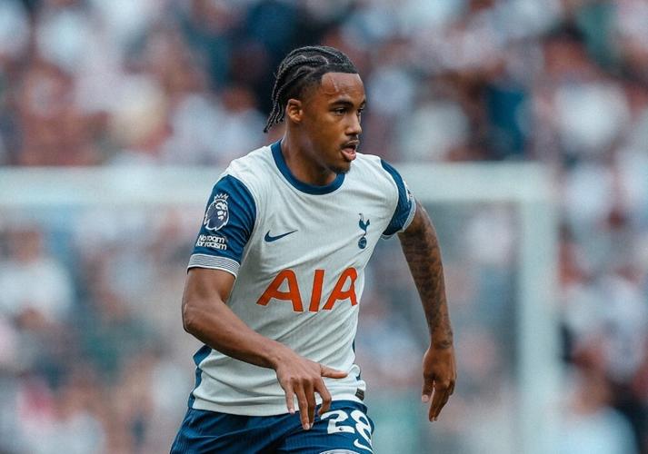 详细阅读:门将再次送礼!穆阿尼断球助攻奥多贝尔推空门得手,热刺2-0领先 门将再次送礼!穆阿尼断球助攻奥多贝尔推空门得手,热刺2-0领先