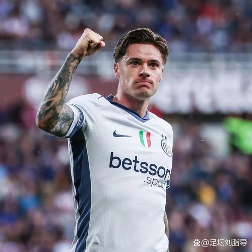 详细阅读:斯基拉:米兰、国米、罗马关注维罗纳21岁前锋吉奥瓦尼 斯基拉:米兰、国米、罗马关注维罗纳21岁前锋吉奥瓦尼