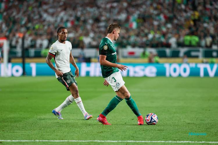 详细阅读:1进球3过人成功,埃斯特旺当选切尔西2-2卡拉巴赫一役全场最佳 1进球3过人成功,埃斯特旺当选切尔西2-2卡拉巴赫一役全场最佳