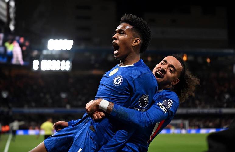 18岁215天！埃斯特旺欧冠前3次首发均破门 历史第2年轻仅次姆巴佩